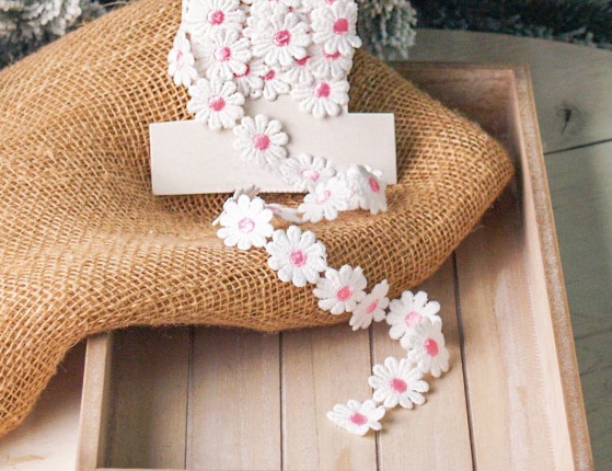 Декоративная лента СОЛНЕЧНЫЕ МАРГАРИТКИ, текстиль, розовая, 200х5 см