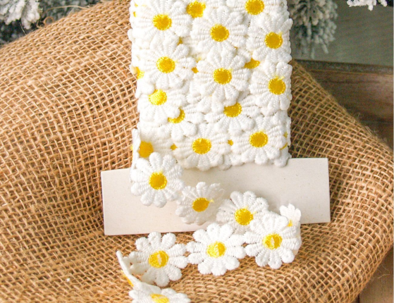 Декоративная лента СОЛНЕЧНЫЕ МАРГАРИТКИ, текстиль, жёлтая, 200х5 см