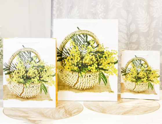 Подарочный пакет КОРЗИНКА МИМОЗЫ, бумага, 33х25 см