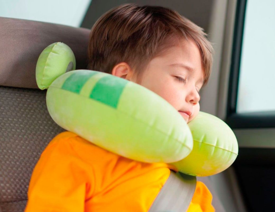 Надувная флокированная подушка-подголовник Лягушка для детей Intex Kidz Travel