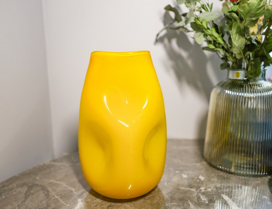 Стеклянная ваза МАНГО СОЛАРЕ желтая, 29 см