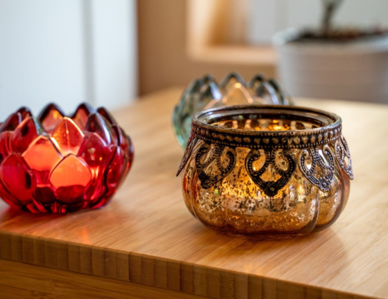 Подсвечник под чайную свечу КАРМЕЛИТА, стеклянный, прозрачный с золотом, 9 см
